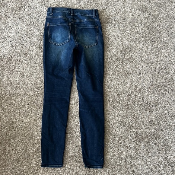 Maurice’s EVERflex high-rise skinny jeans - Picture 2 of 4